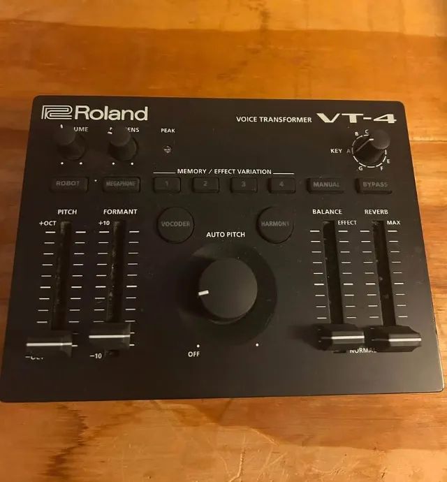 Roland transformador de voz