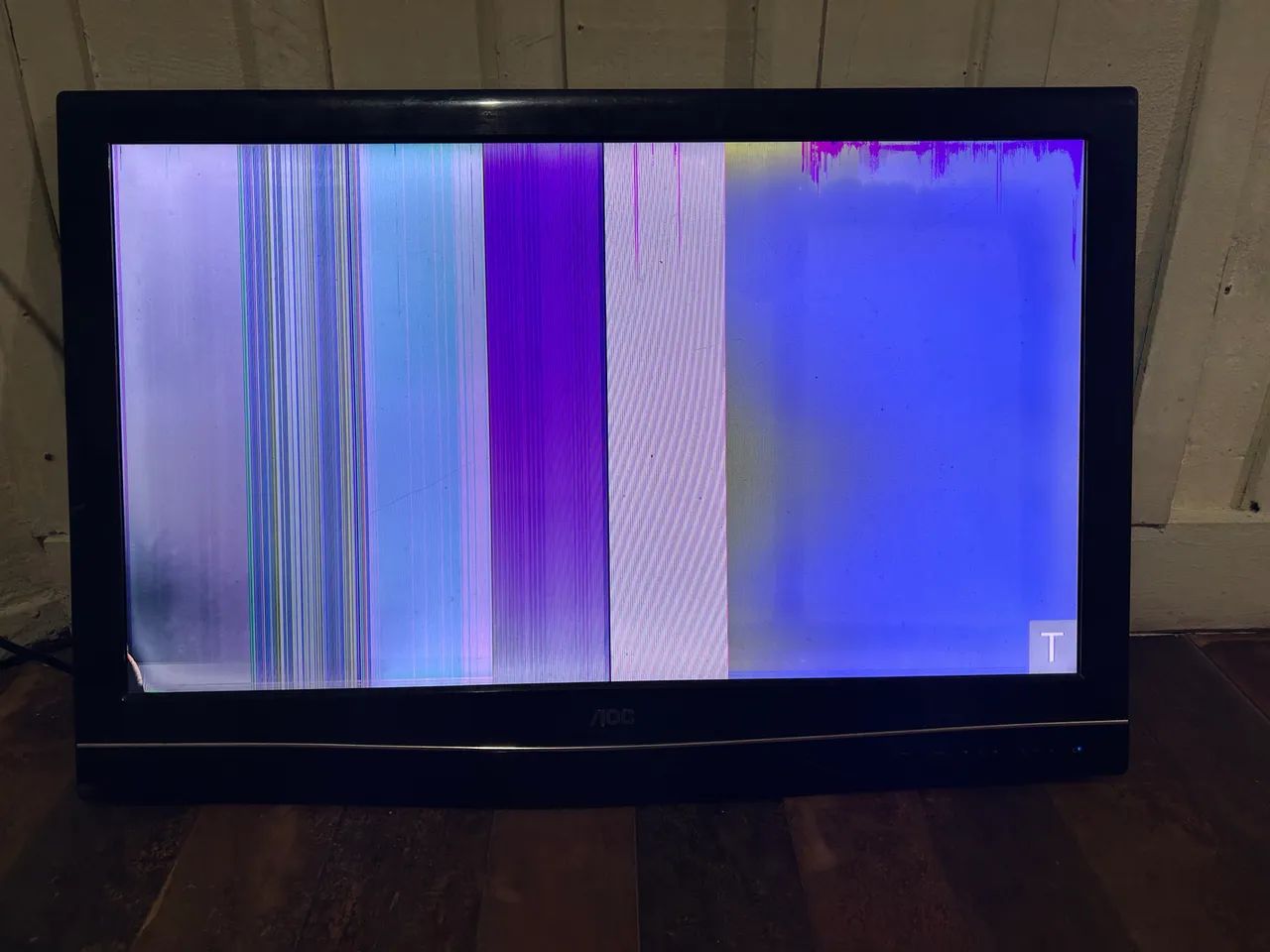 TV AOC 32 LED - DEFEITO 