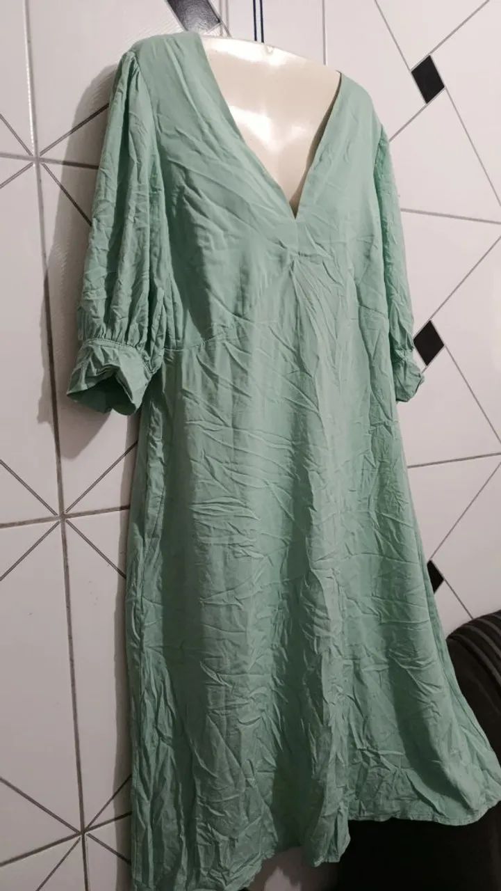 Vestido em viscose na cor verde-água - Foto 2