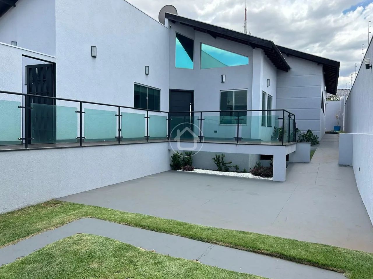 LINDA CASA COM PISCINA E HIDROMASSAGEM - Foto 5