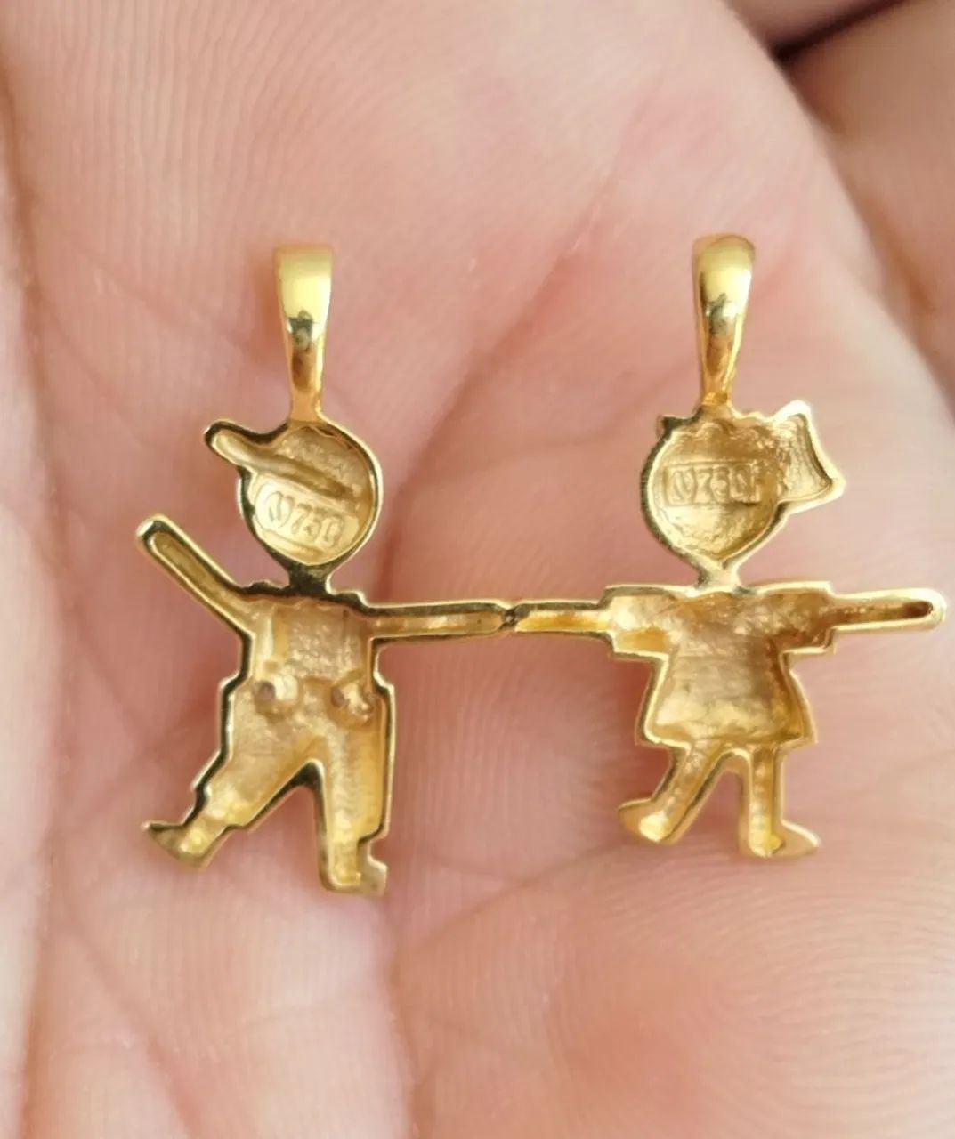Pingente Menino e Menina Ouro 18k - Foto 2