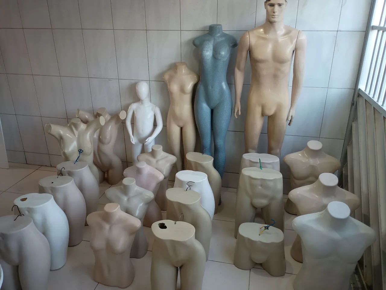 Manequins e ombreiras  - Foto 2