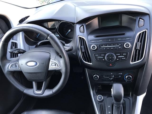 Ford Focus Sedam Power Shifit 2016 - Foto 16