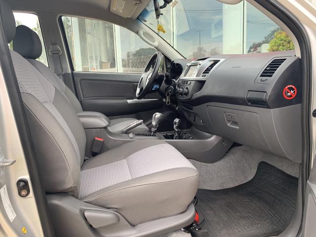 Toyota Hilux Cabine Dupla SR 4X4 3.0 (cab dupla) (aut) 2014/2015 - Diesel - Aro 16 - - Foto 14