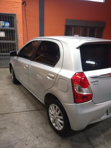 Troca por caminhonete a diesel acima de 2011