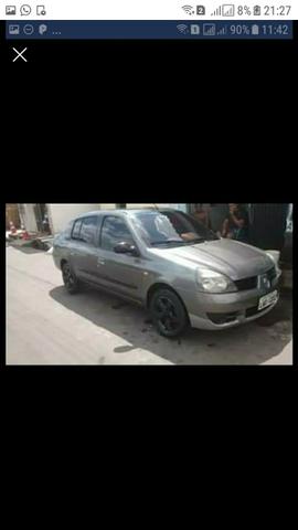 Vendo clio sedã carro otimo