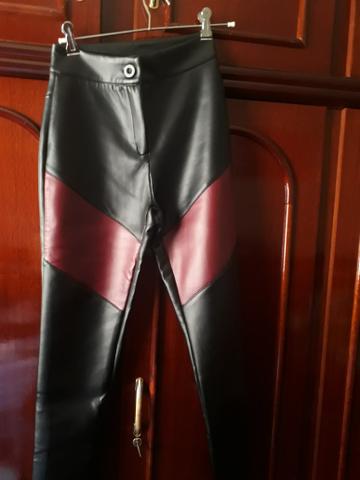 Calça couro fake