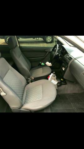 Gol 1.6 com ar condicionado - Foto 2