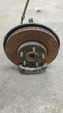 Montante/cubo roda /pinça freio Nissan Sentra 2010/2017 - Foto 2