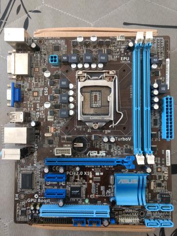 Placa-mãe socket LGA 1155 com defeito