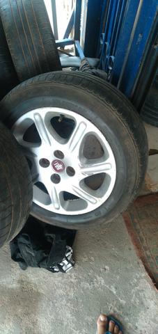 Rodas da Fiat aro 15