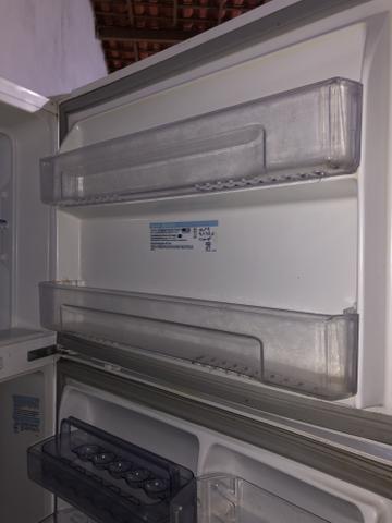 Geladeira electrolux - Foto 5