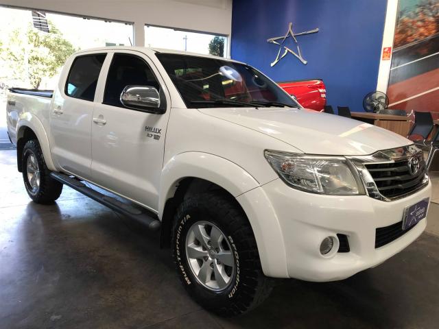 TOYOTA HILUX 2013/2013 2.7 SRV 4X4 CD 16V FLEX 4P AUTOMÁTICO