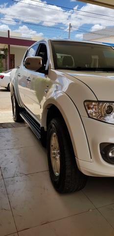 L200 Triton 2014 Hpe 3.2 cd diesel 4x4 manual - Foto 2