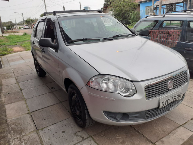 Fiat Palio 1.0 ELX 4P