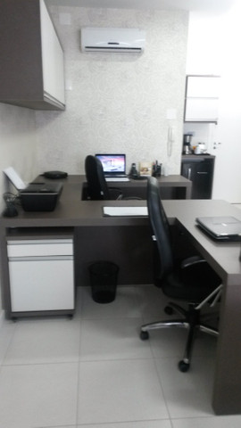Excelente Sala Comercial Mobiliada, com 1 Vaga, no centro! - Foto 17