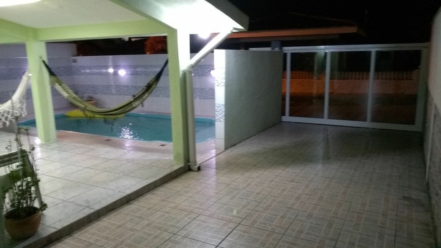 Vendo ótima casa na praia do santinho na ilha de Florianópolis - Foto 5