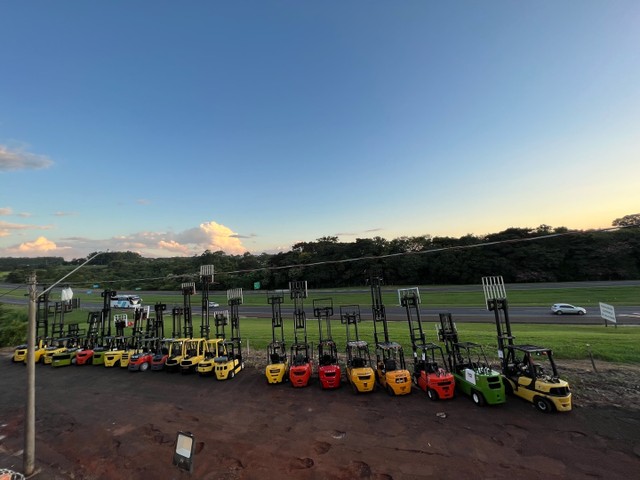 Empilhadeira somente em concessionária estabelecida - Foto 3