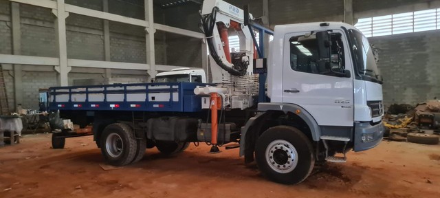 MB Atego 1725 4x4  - Foto 4