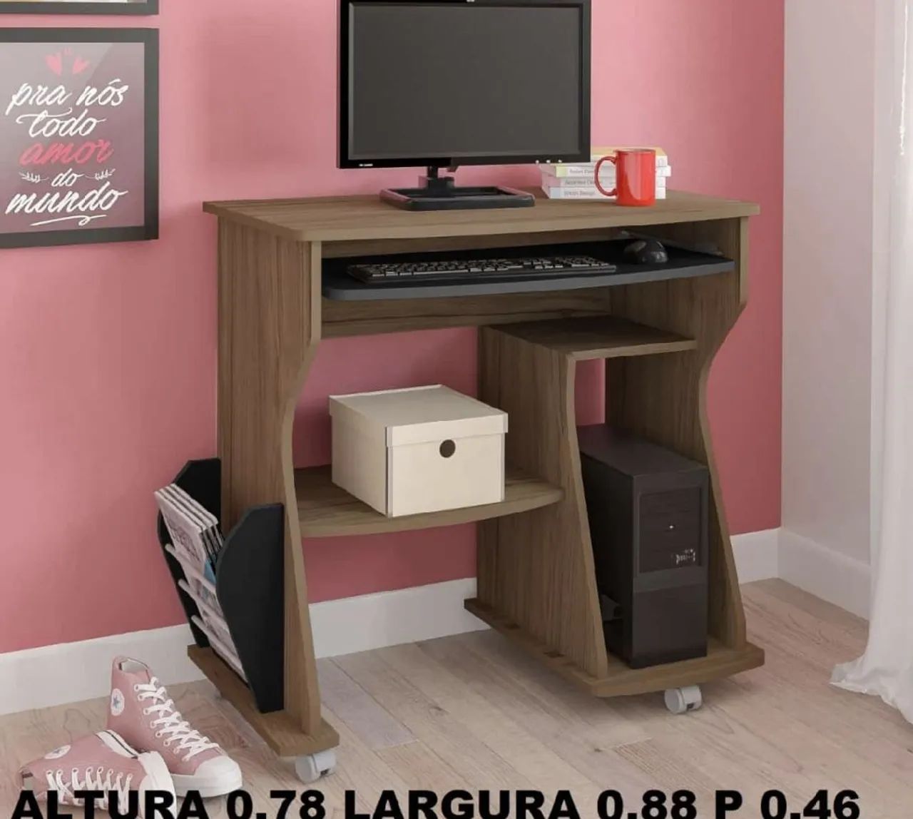 Mesa de Computador com Prateleira e rodizios  - Foto 2