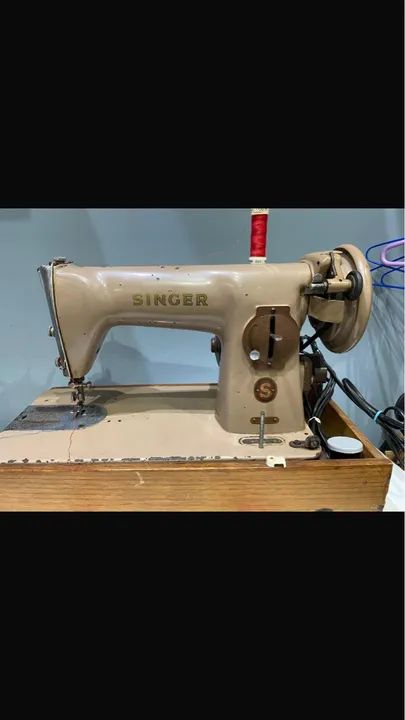Máquina de Costura Industrial Usada