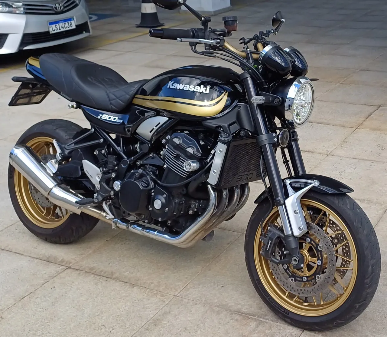 Z900RS