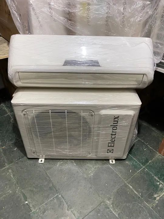 Ar Split ELECTROLUX 9000 btus semi novo - Foto 4