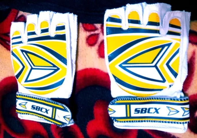 Luva SBCX Active Meio Dedo Fit, tam. P - Amarelo Fluo/Preta- Nova - Foto 2