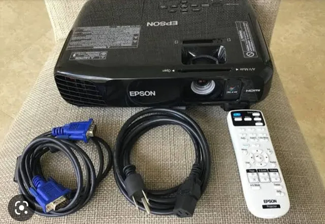Projetor Data Show Epson H552A Powerlite Wifi+HDMI Semi Novo