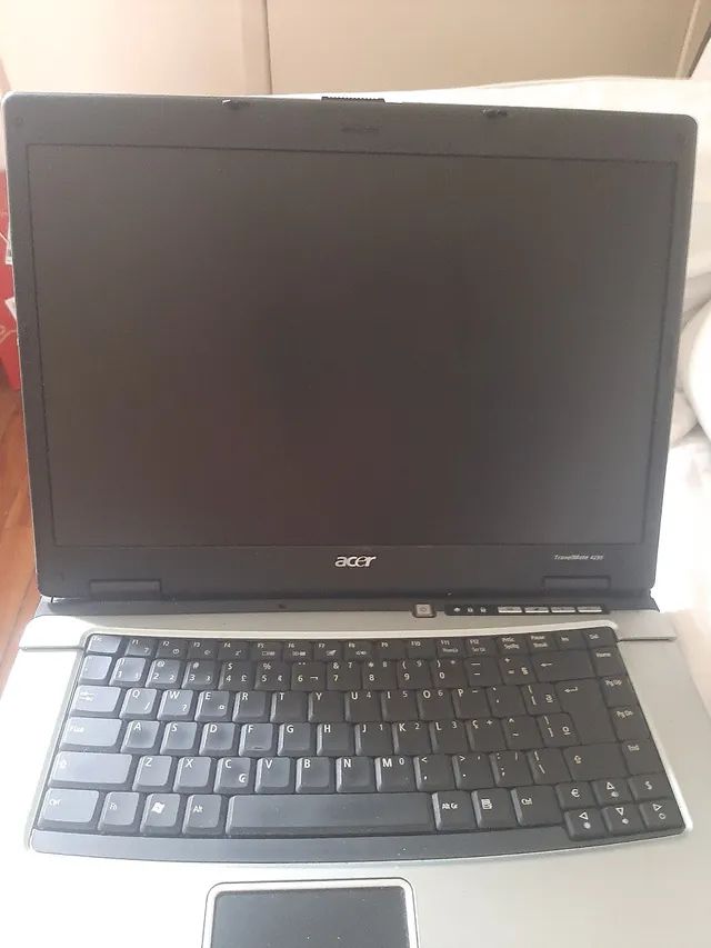 Tela completa do notebook acer travelmate 4230