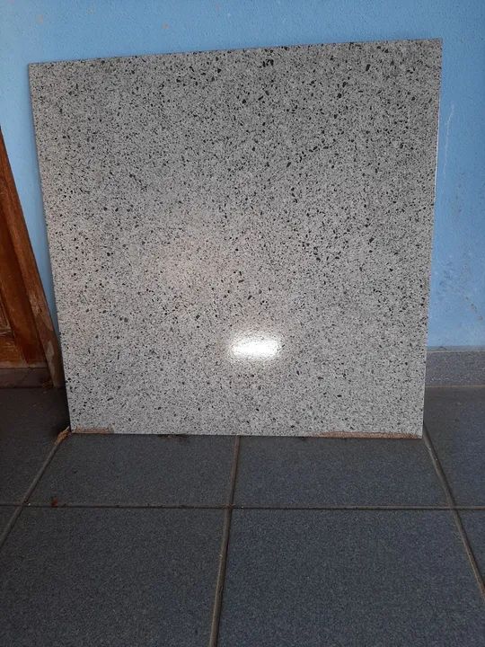 Piso 60x60, total de 68,200  - Foto 2