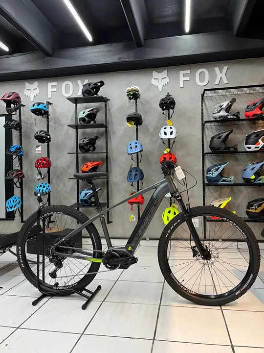 Bicicleta Oggi Eletrica 8.2 - 2024 corta 45km/h ( 21x cartão )