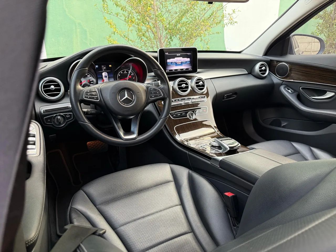 MERCEDES BENZ C-180 EXCLUSIVE 2018, veículo revisado, impecável  - Foto 5