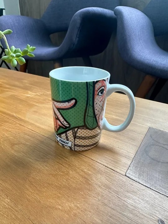 Caneca de Porcelana do Chaves