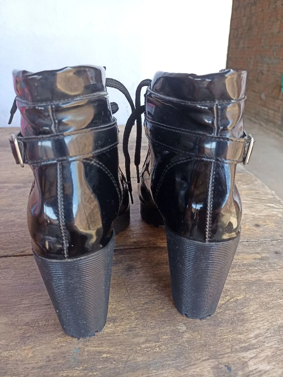 Botas de salto alto pretas 