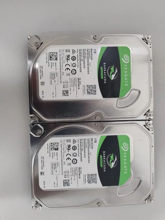 HD Seagate BarraCuda 1TB SATA 3.5 kit 2 peças 