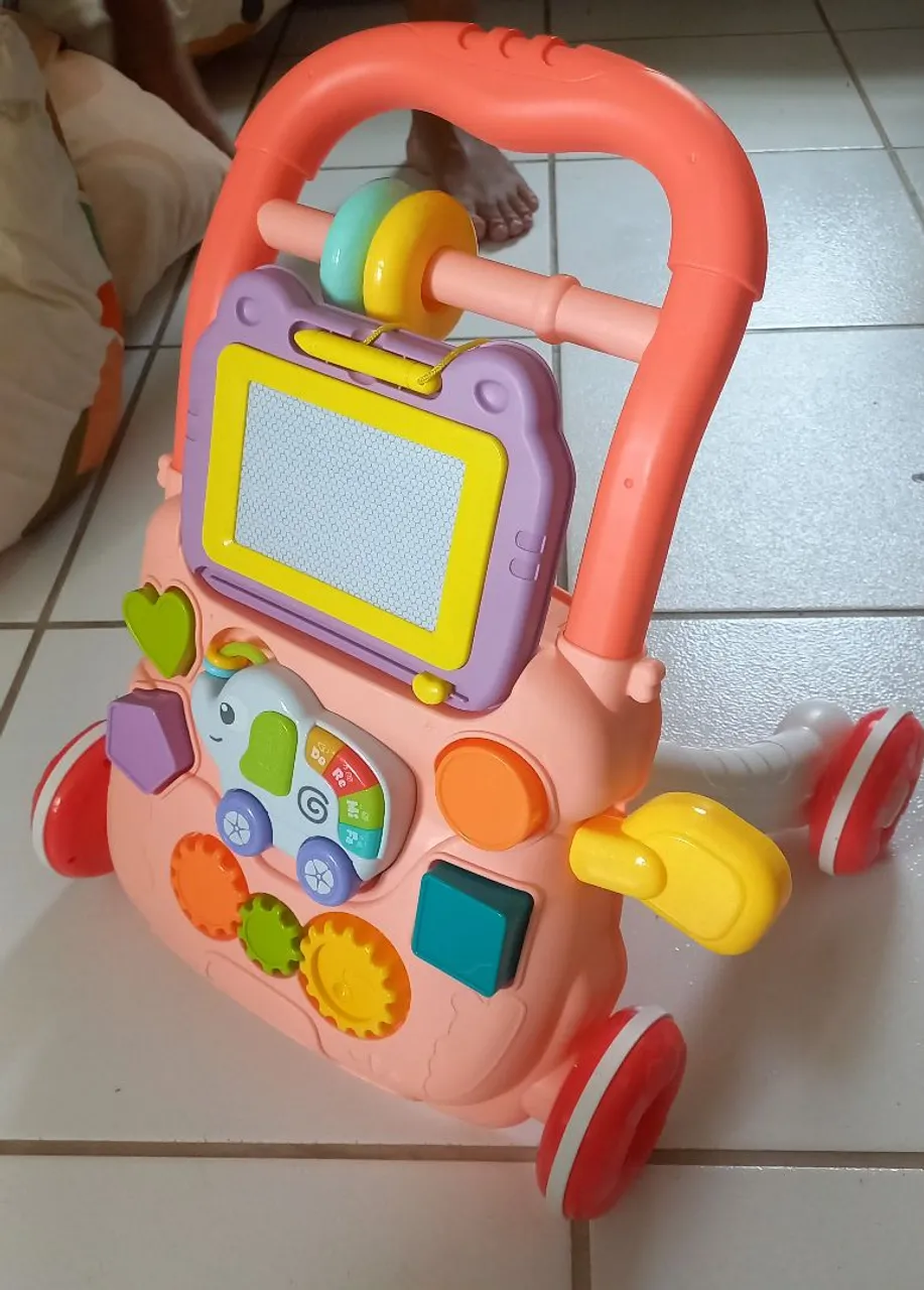 Andador Infantil Interativo com Atividades