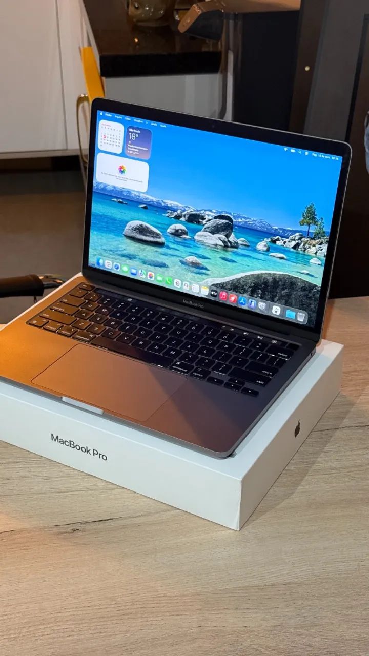 MacBook Pro 13インチ M2 2022 512GB MacBook Pro 13