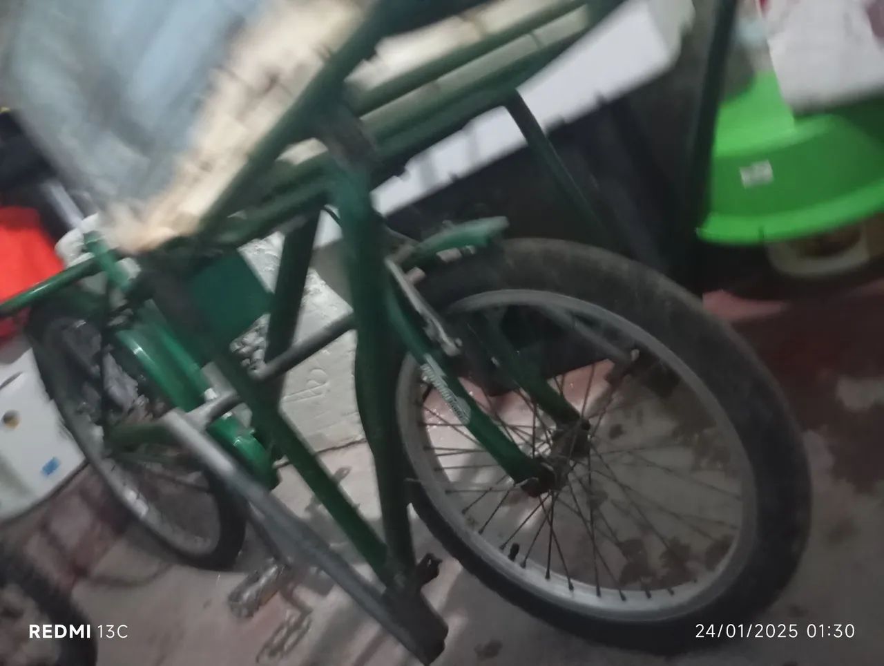 Carrinho de mão de ferro