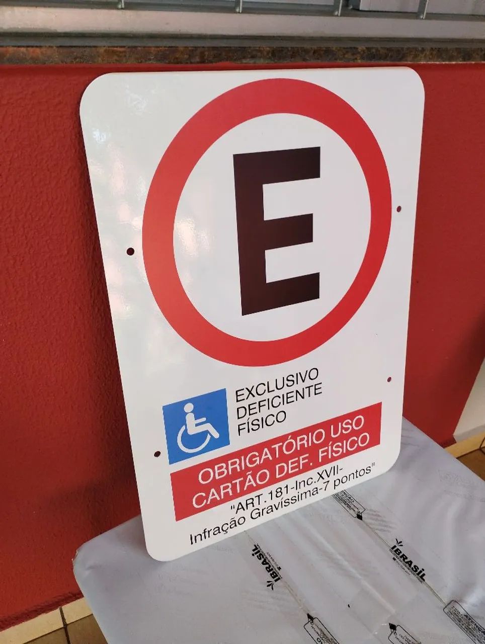 Placa de estacionamento para deficiente  - Foto 3