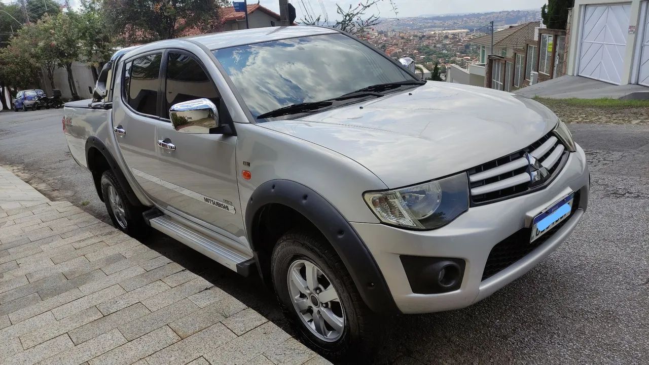 TRITON 3.2 DIESEL,4X4,COURO,SEGUNDO DONOFINA! ESTUDO TROCAS - Foto 4