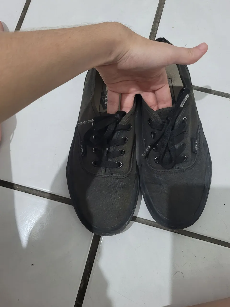 Vans Authentic - Preto - Usado