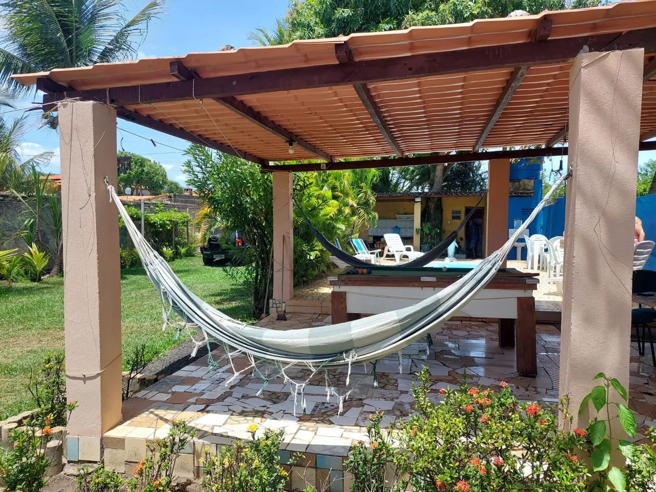 Casa aconchegante com piscina, área verde e sinuca, além de garagem privativa!! - Foto 5