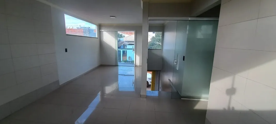 VENDE-SE IMÓVEL RESIDENCIAL E COMERCIAL - BAIRRO MORUMBI - CASCAVEL