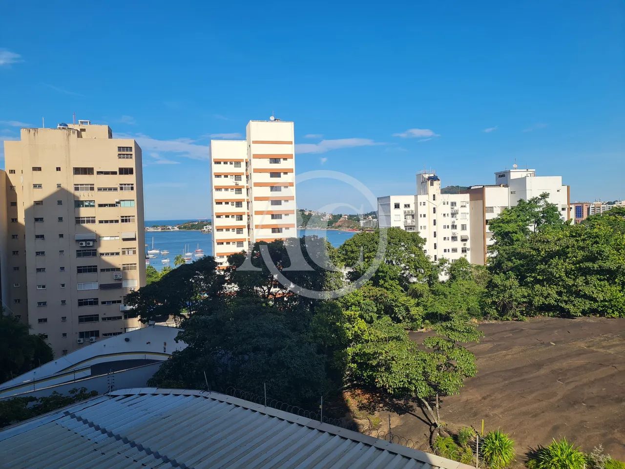 Aluguel de Apartamento de Luxo na Praia do Canto, Vitória-ES: 4 Quartos, 2 Suítes, 3 Vagas - Foto 2