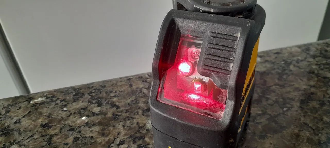Nível a Laser Dewalt DW088 - Foto 4