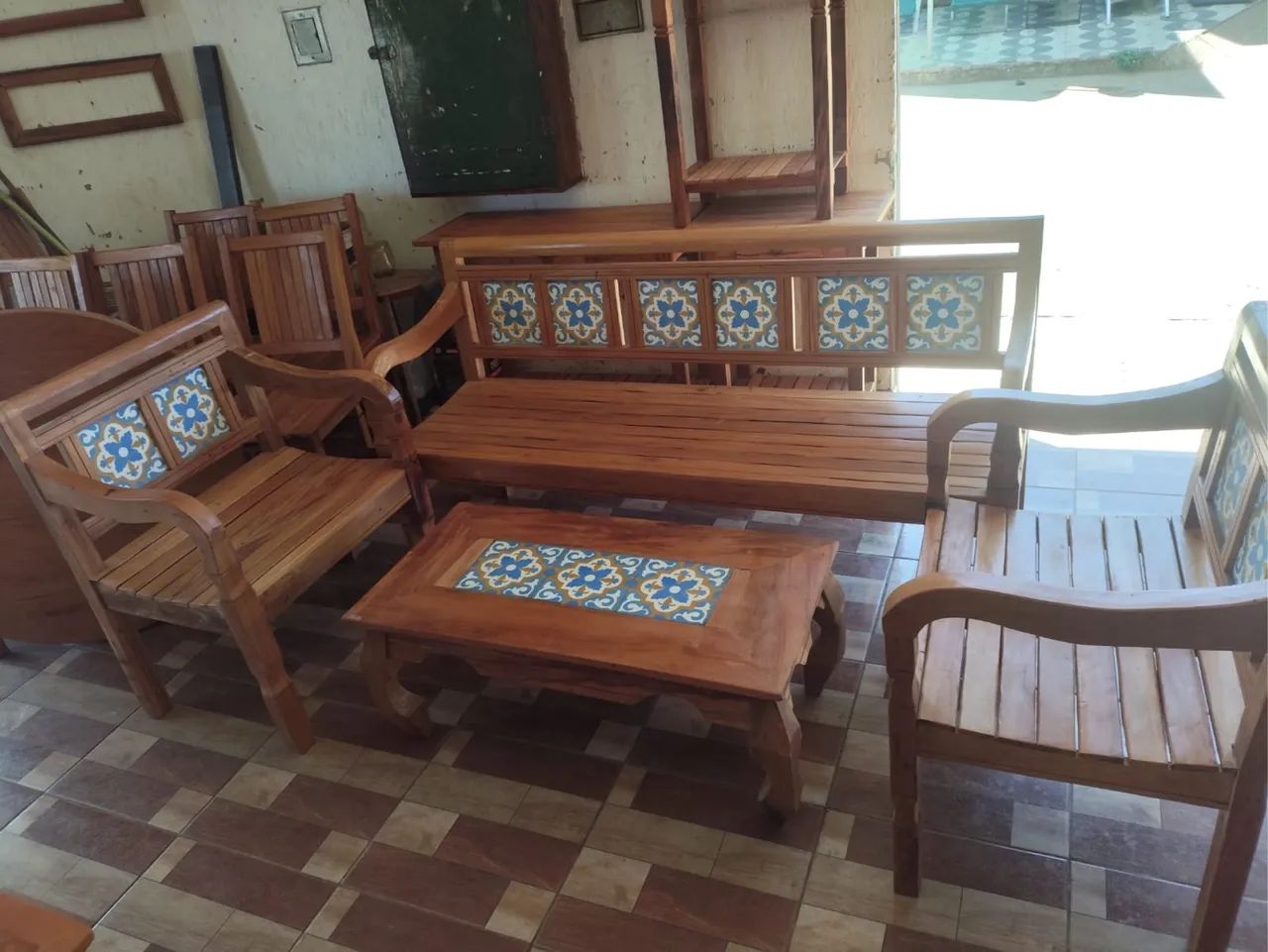 Belo banco de madeira maciça artesanal - Foto 4