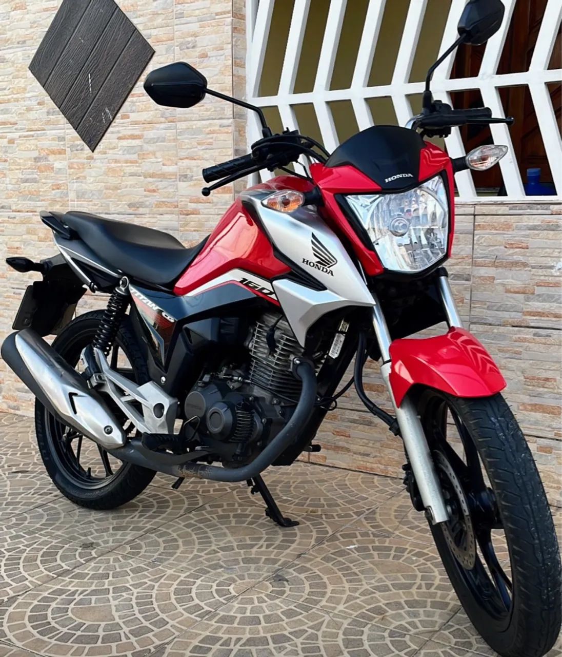 TITAN 2022 MOTO NOVONHA