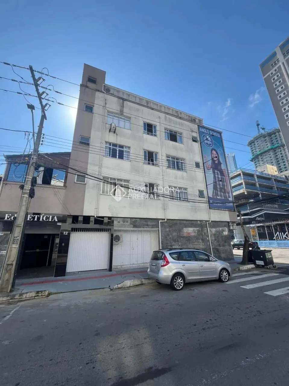 Apartamento locação anual, Nações - Balneário Camboriú.