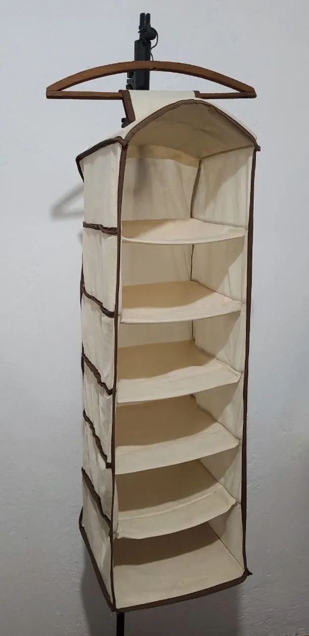 Sapateira Bege com 6 compartirmentos, bonito, em ótimo estado.  - Foto 4